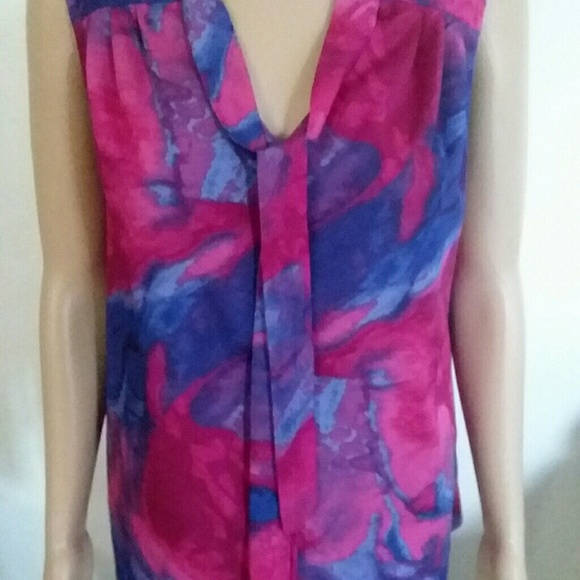Sleeveless Blouse NWOT - Picture 2 of 7